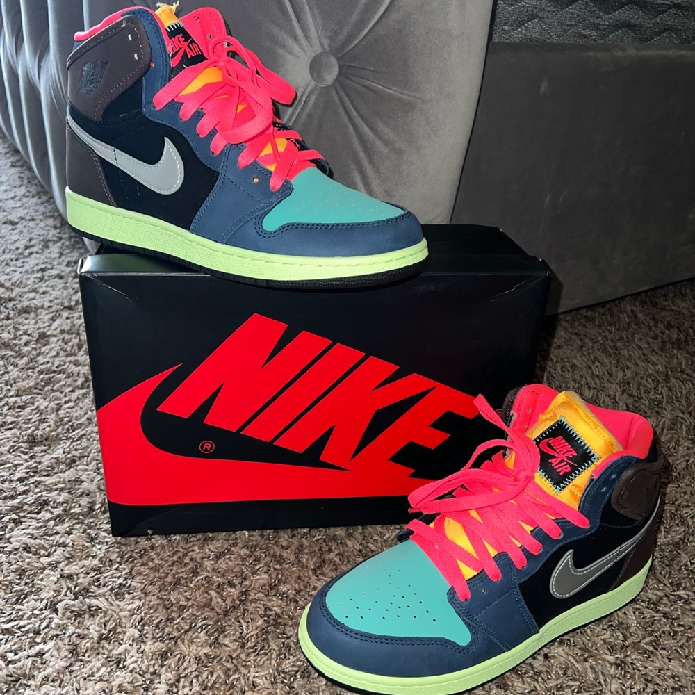 NIKE AIR JORDAN 1 RETRO HIGH OGS GS USA SIZE 6